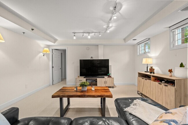 Foto del edificio - 602 Bashford Ln