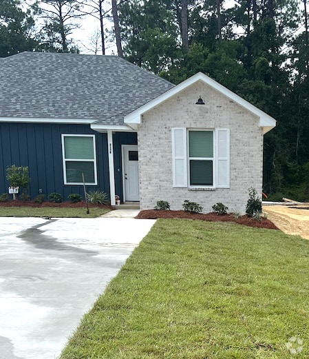 213 Hoover Dr