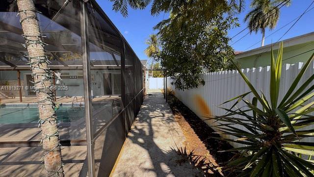 Foto del edificio - 6980 Scott St