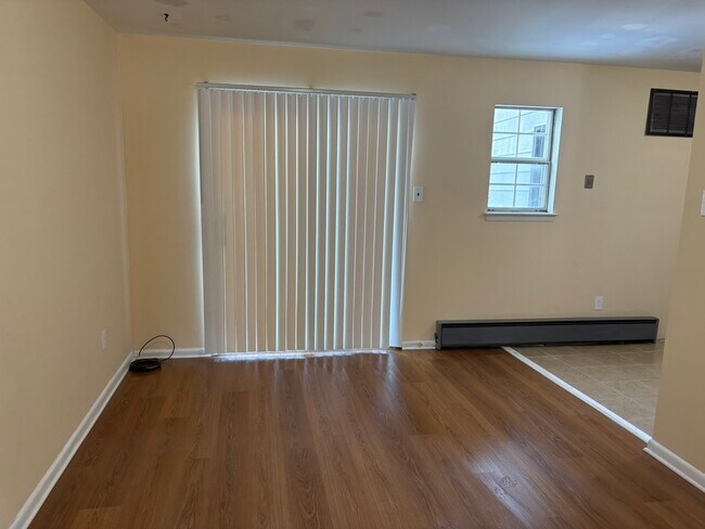 Foto del edificio - 61 Salem Rd