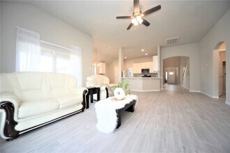 Building Photo - 9935 Wing St