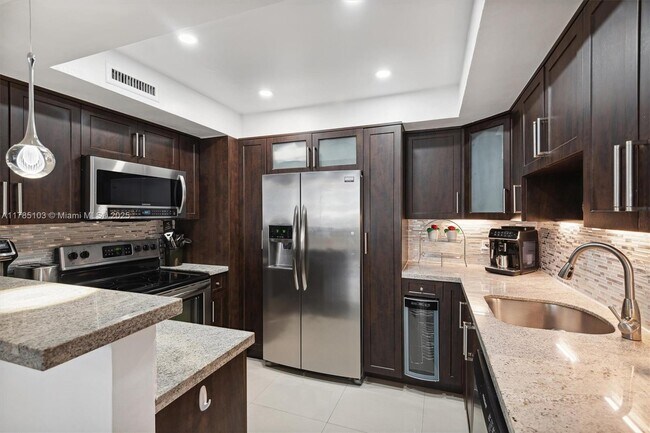 Foto del edificio - 3505 S Ocean Dr