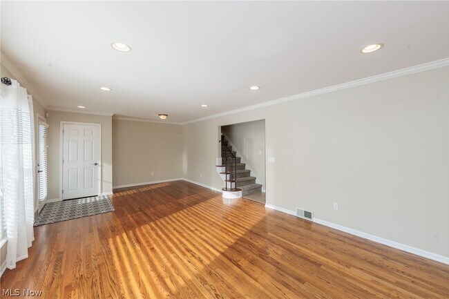 Foto del edificio - 23915 Glenhill Dr