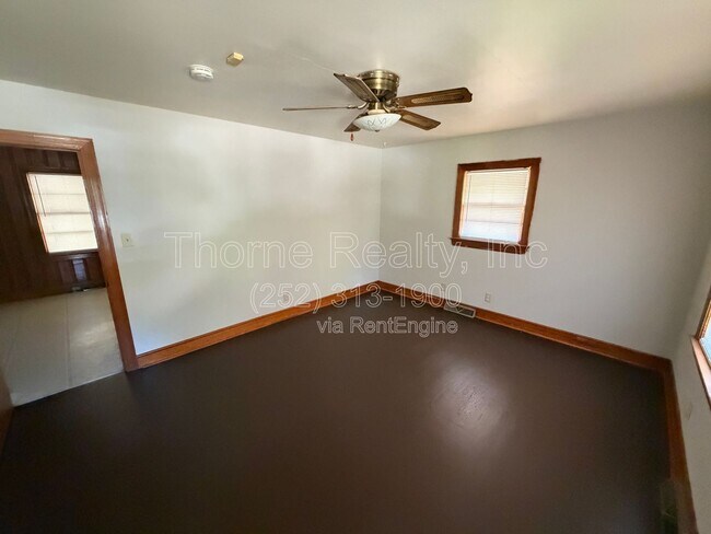 Foto del edificio - 1425 Hargrove St