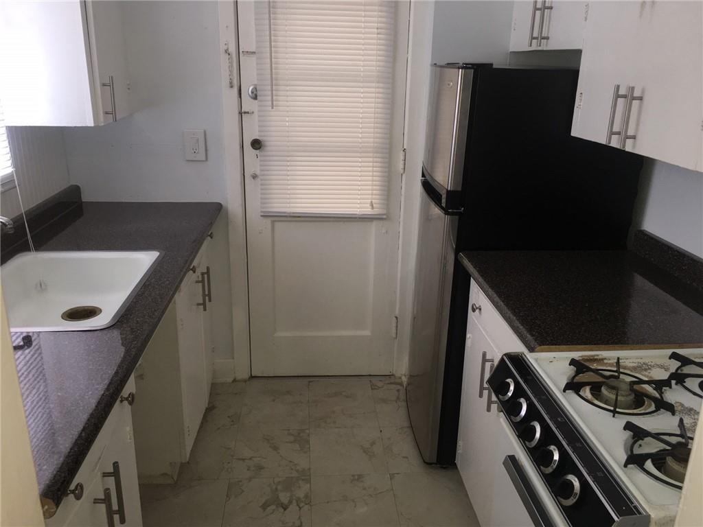 Building Photo - 957 Dauphin St