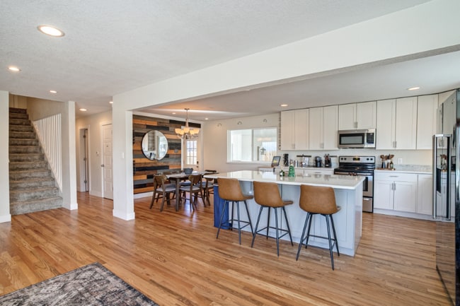 Building Photo - 10490 W Dakota Ave