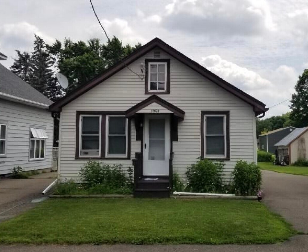 12628 Main St, Rogers, MN 55374 House Rental in Rogers, MN