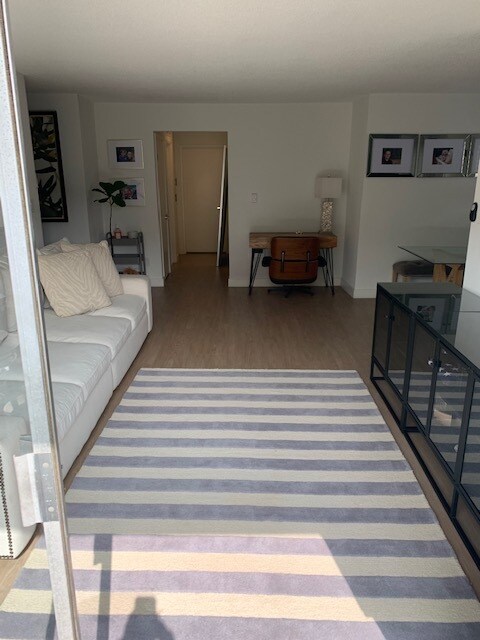 Living Space - 1700 Malcolm Ave