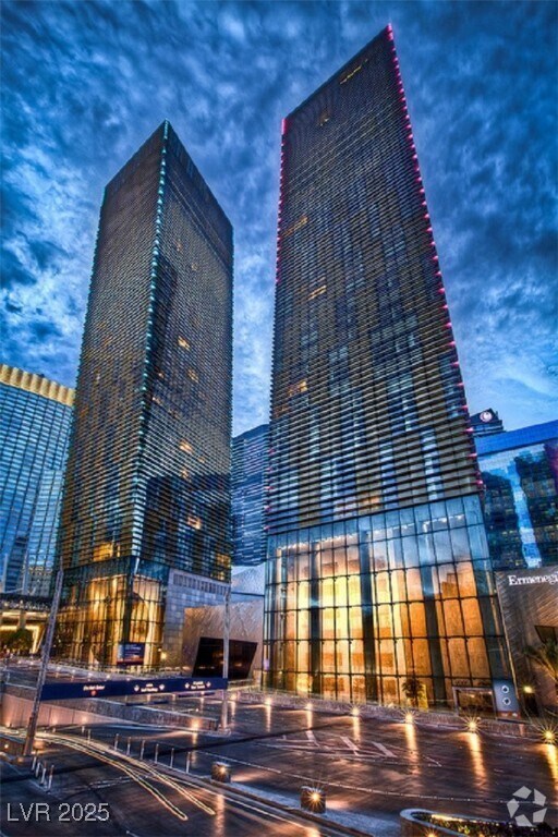 Building Photo - 3726 S Las Vegas Blvd