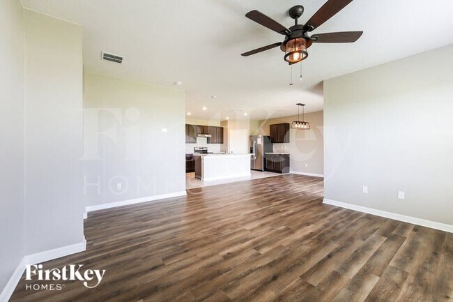 Foto del edificio - 480 Burnham Cir