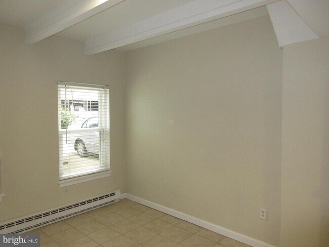 Foto del edificio - 1501 Key Blvd