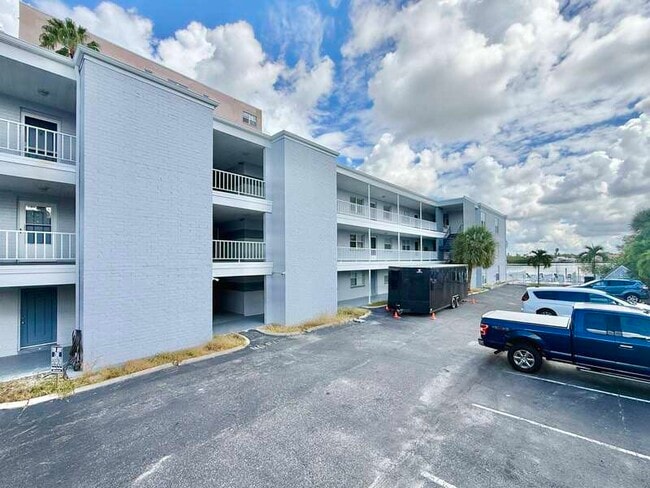 Photo - 1859 Shore Drive South Apartment