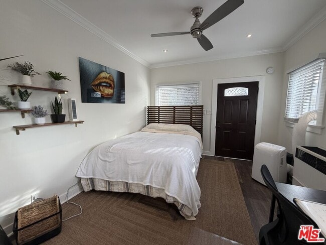 Foto del edificio - 5919 Lexington Ave