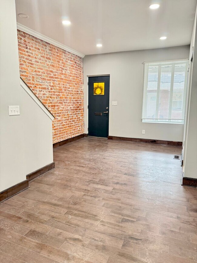 Foto del edificio - 3 Bed 1.5  Bath