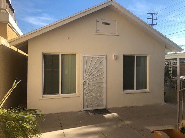 Frente de la casa - 1014 Thompson Ave