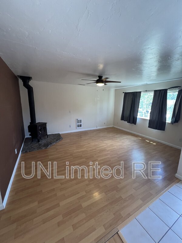 Foto del edificio - 3506 W Mountain Dr