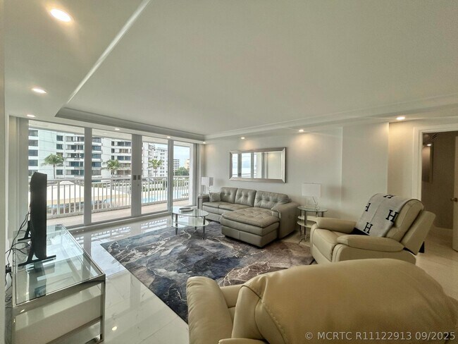 Foto del edificio - 405 S Ocean Blvd