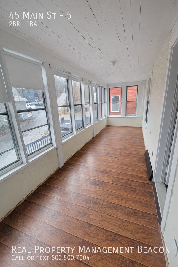 Building Photo - 45 Main St