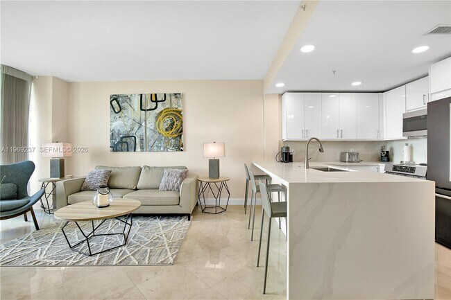 Building Photo - 3350 SW 27th Ave