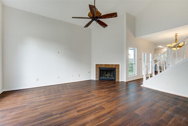 Foto del edificio - 308 N Ranch House Rd