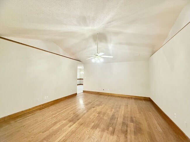 Foto del edificio - 5330 Morgan Ridge Dr