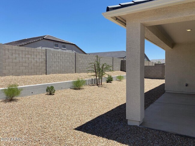 Building Photo - 1070 W Falls Canyon Dr