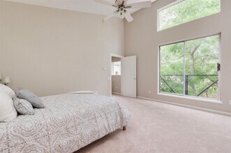 Building Photo - 123 Detering St