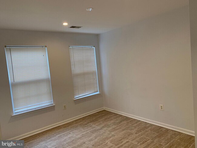 Building Photo - 2952 Modano Ct