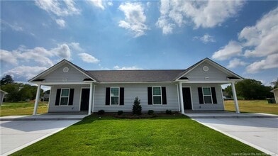 Building Photo - 105 Pineridge Dr