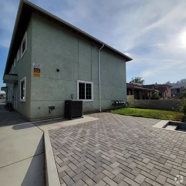 Building Photo - 2220 Norwalk Ave