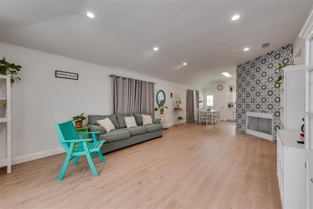 Building Photo - 2309 Ember Lee Dr