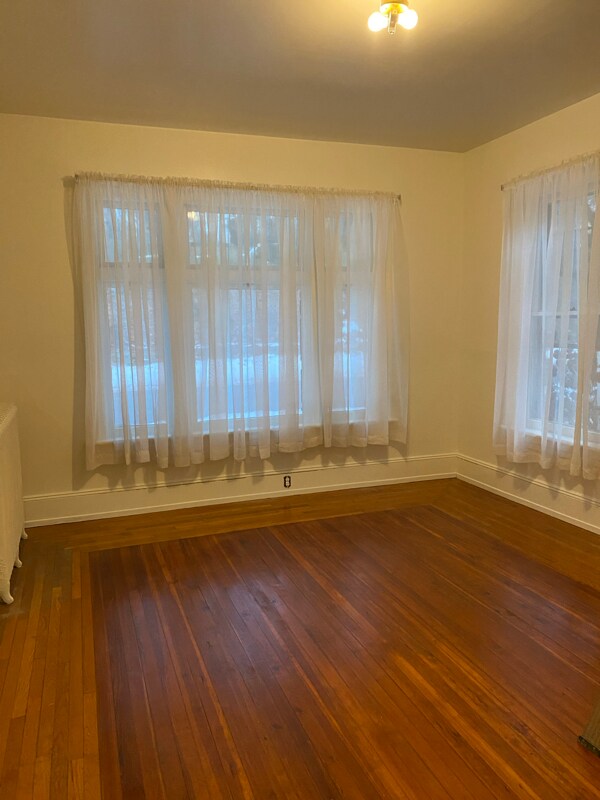 Foto del edificio - 410 Broadway St