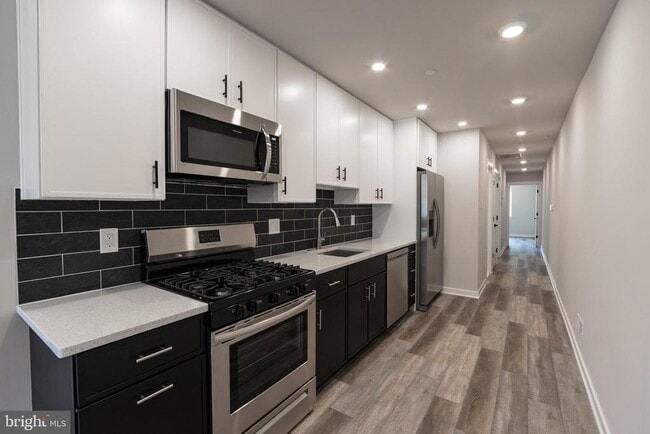 Building Photo - 644 N 38th St