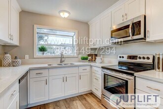 Building Photo - 3623 Louisiana St