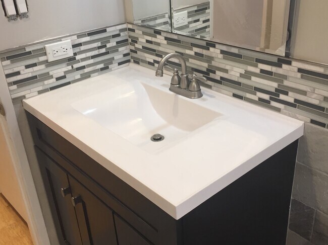 Main Bathroom Sink - 1129 S Sherbourne Dr