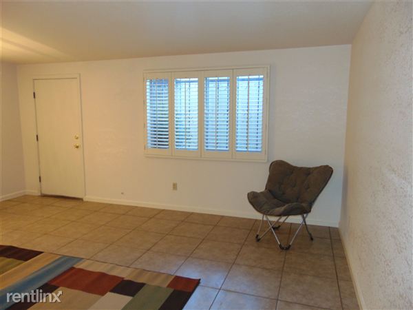 Building Photo - 35 E Pastime Rd
