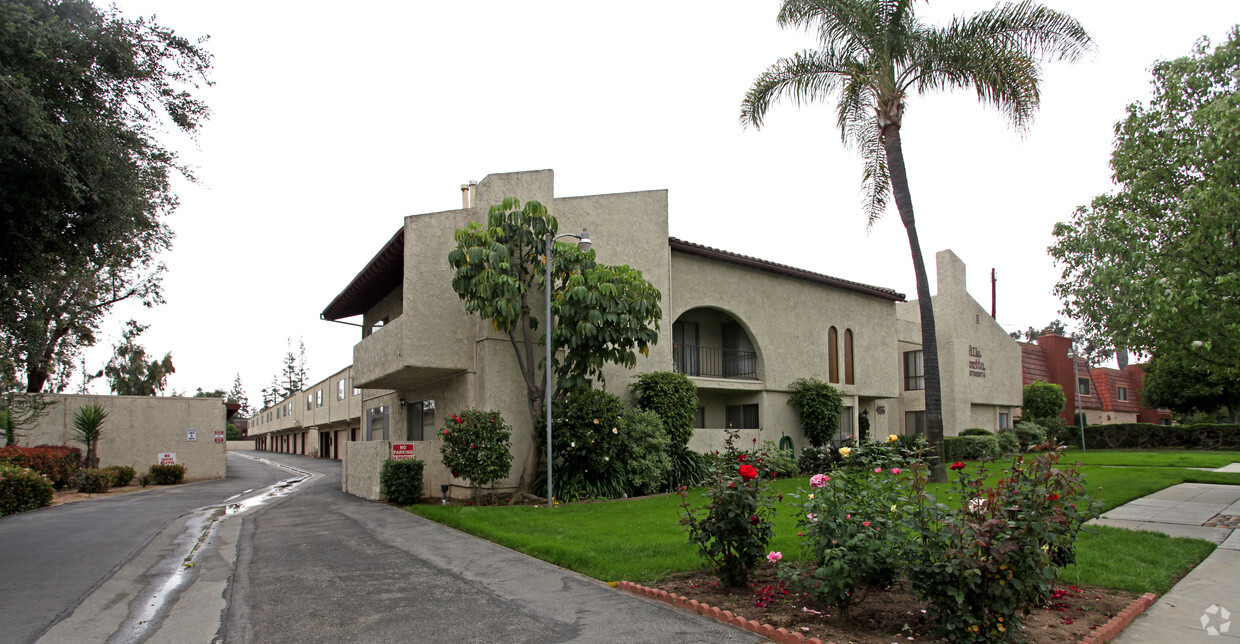 Building Photo - Linda Vista Apartments