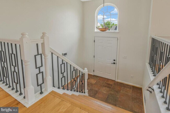 Foto del edificio - 7107 Silverton Ct