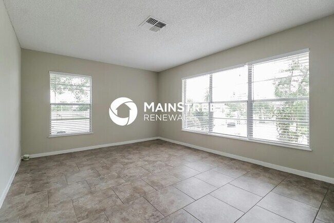 Foto del edificio - 3 Bedroom Pet-Friendly Home in Palm Bay, FL with Main Street Renewal
