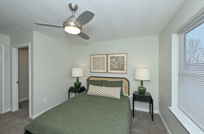 Columbia Bedroom 1 - White Pond Reserve