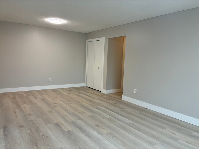 Foto del edificio - 8214 24 Mile Rd