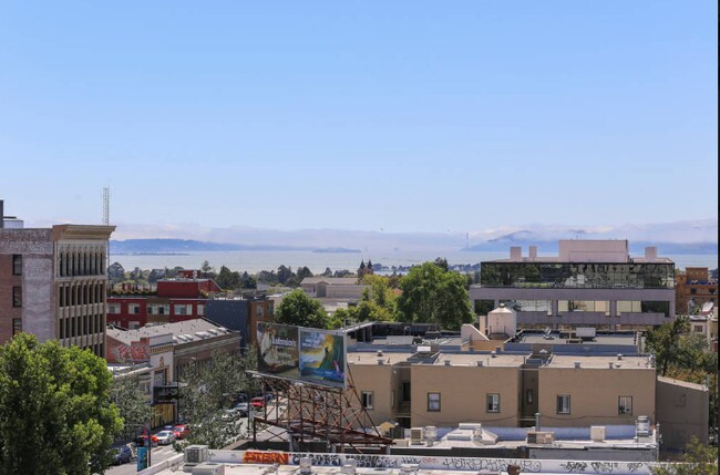 Foto del edificio - 2641 Dwight Way