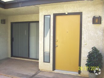 Primary Photo - 944 Salisbury Ln