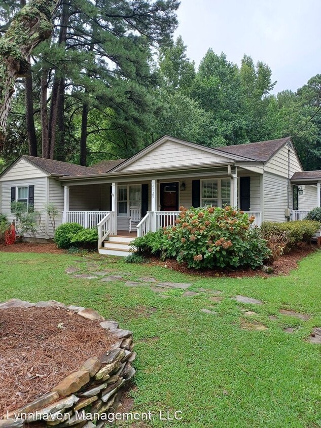 Primary Photo - 3 br, 2 bath House - 4729 Charlton Dr