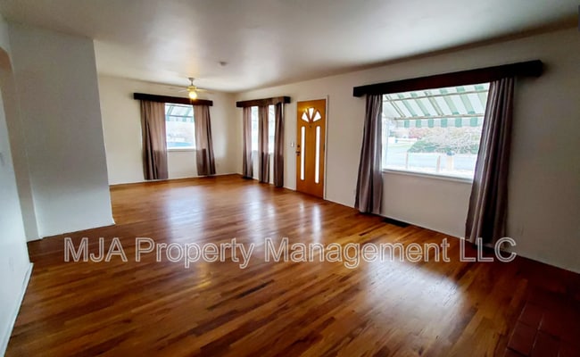 Building Photo - 8810 W 3500 S
