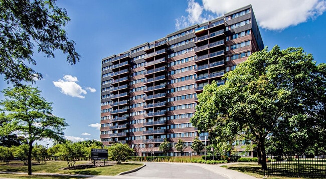 Building Photo - Braemar Place