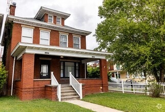 Building Photo - 654 6th Ave