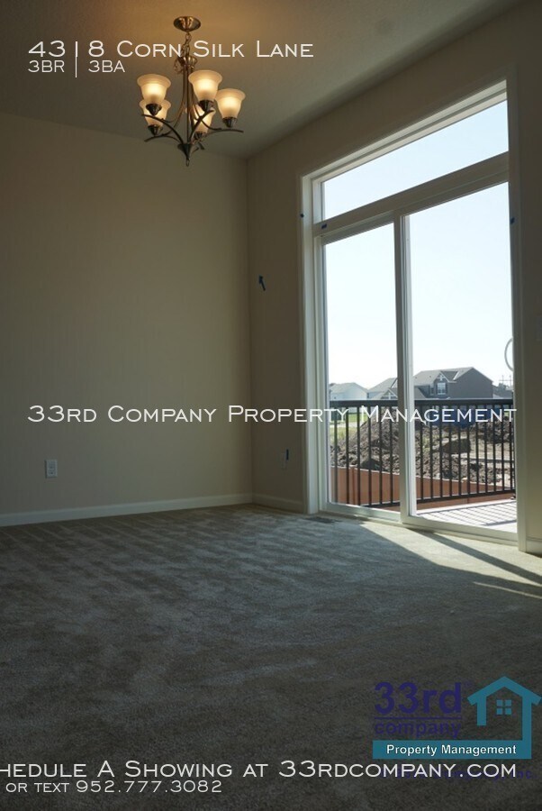 Building Photo - Beautiful Townhome in Harvest Commons!