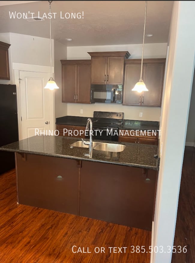 Building Photo - 11181 Windward Ln