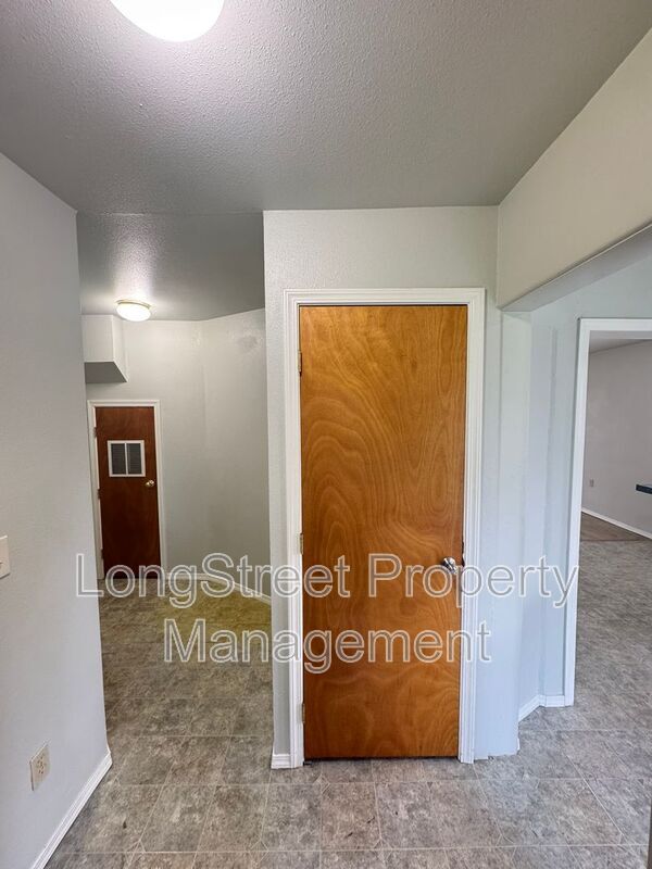 Foto del edificio - 1012 NW 34th St